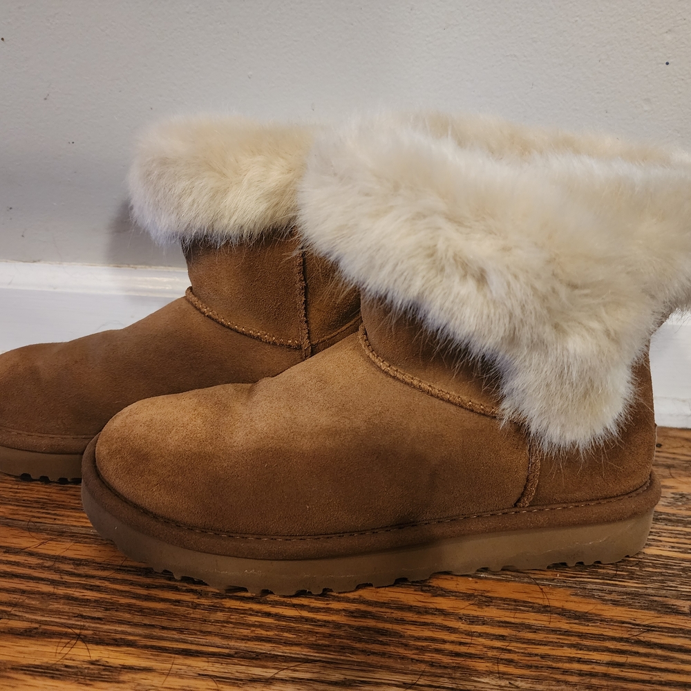 UGG Brown Boots with Cream Fur Trim